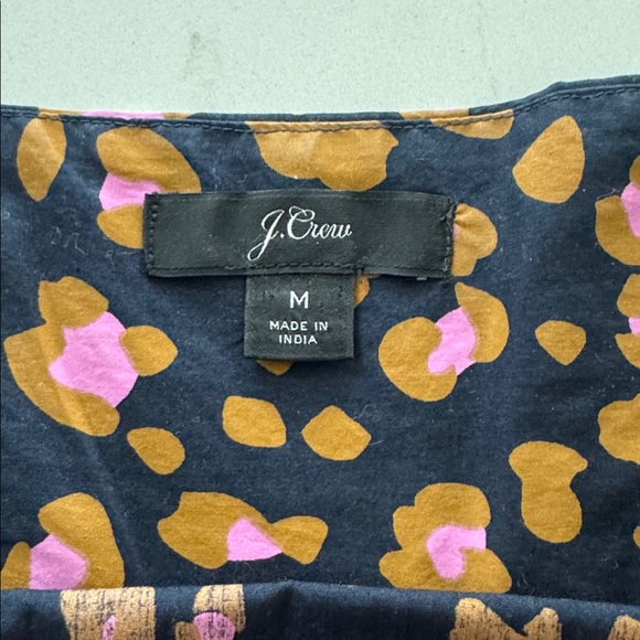 J. Crew Navy and Pink Leopard Print Blouse Size: M NWOT ✨ - Picture 3 of 5